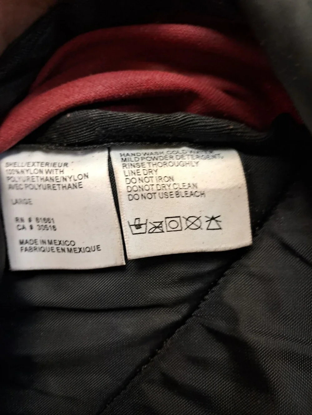The North Face Lookout Hiking Camping Ruck-Sack BackPack. Red & Black.